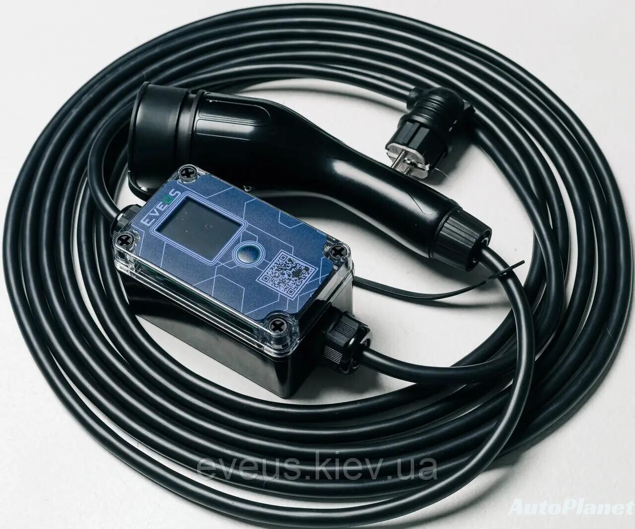 ЗАРЯДКА ДЛЯ ЭЛЕКТРОМОБИЛЯ TYPE-2 EVEUS M16 T2 PRO 3.7 КВТ - фото 1